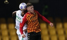 贝内文托中场球员表现出色打破僵局的简单介绍